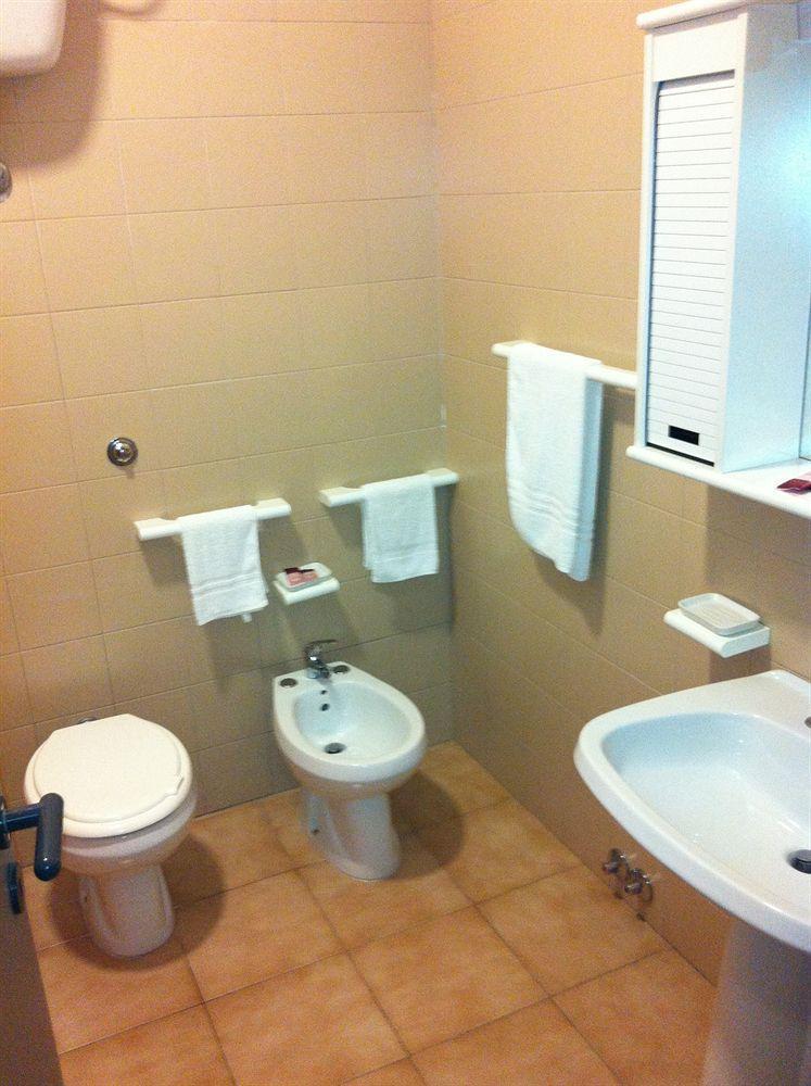 Casa Pastor Bonus Hotel Lecce Bagian luar foto