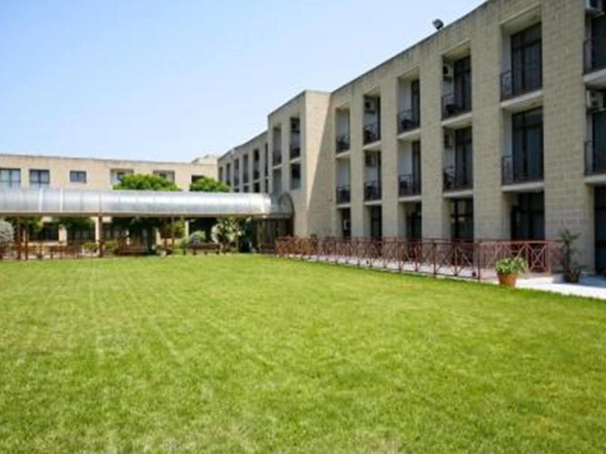 Casa Pastor Bonus Hotel Lecce Bagian luar foto